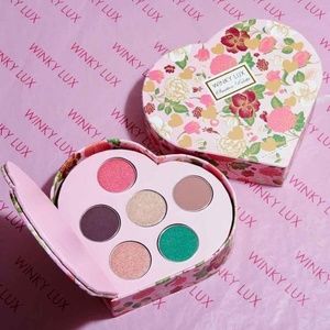 *Discontinued* Winky Lux Smitten Eye Shadow Palett